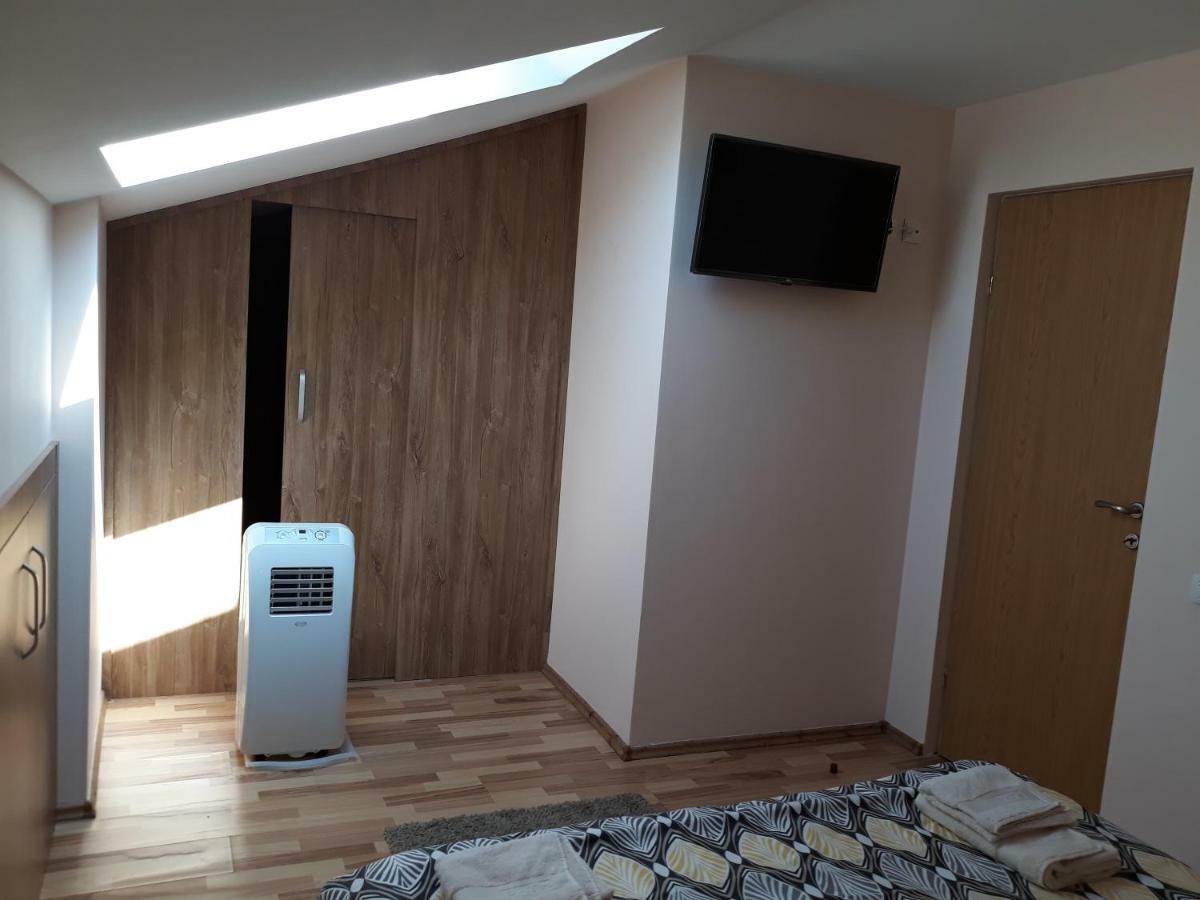 Penthouse Apartament Nufarul Oradea Exterior foto